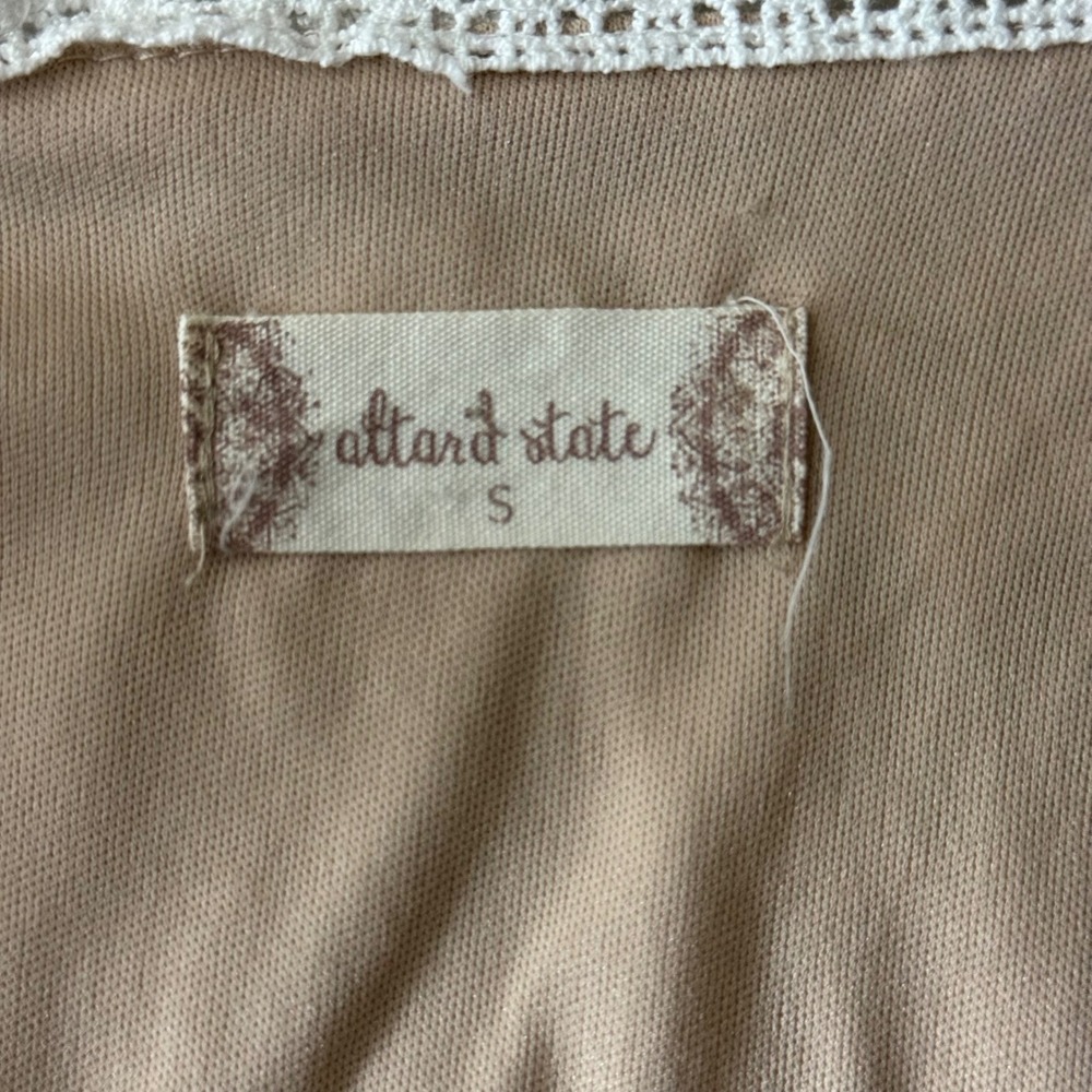 Altard State Arissa Floral Embroidered Top S White Lace Long Sleeve Crop Mesh - Picture 9 of 11